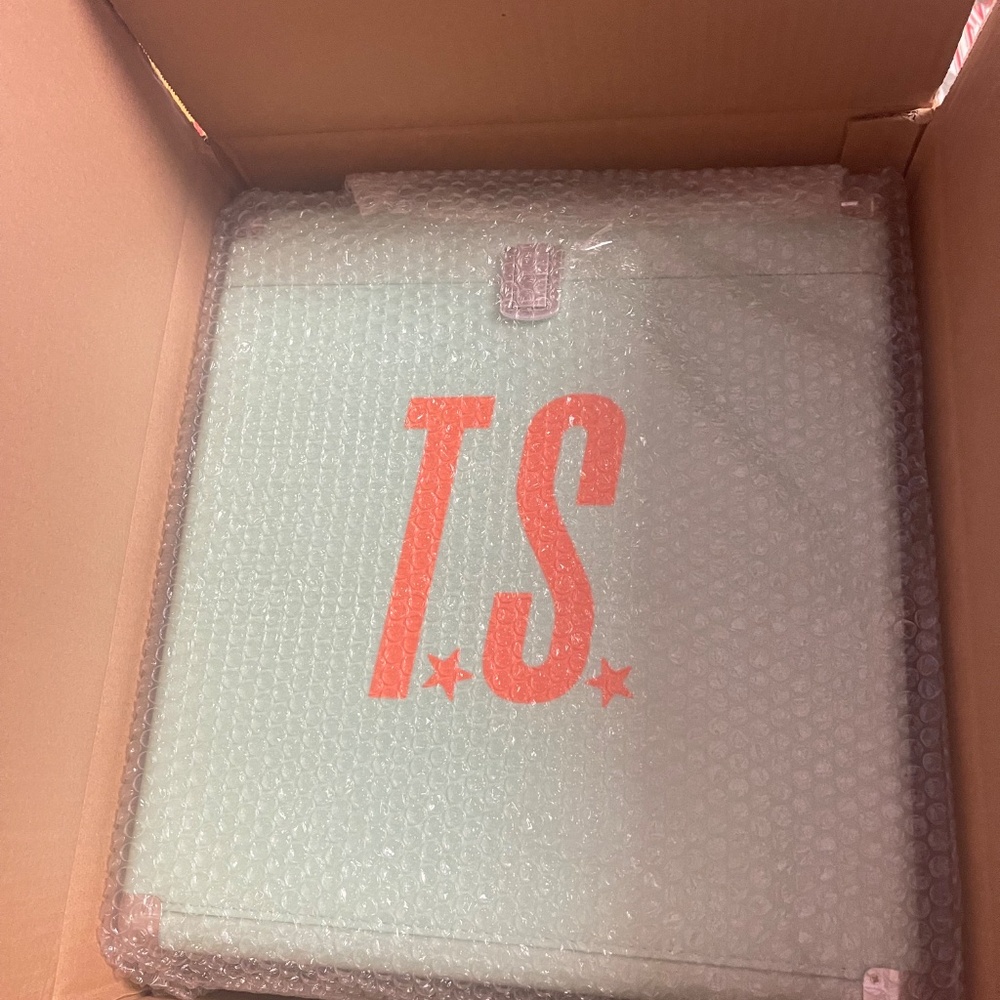 NEW IN BOX The Life of a Showgirl Vinyl Case